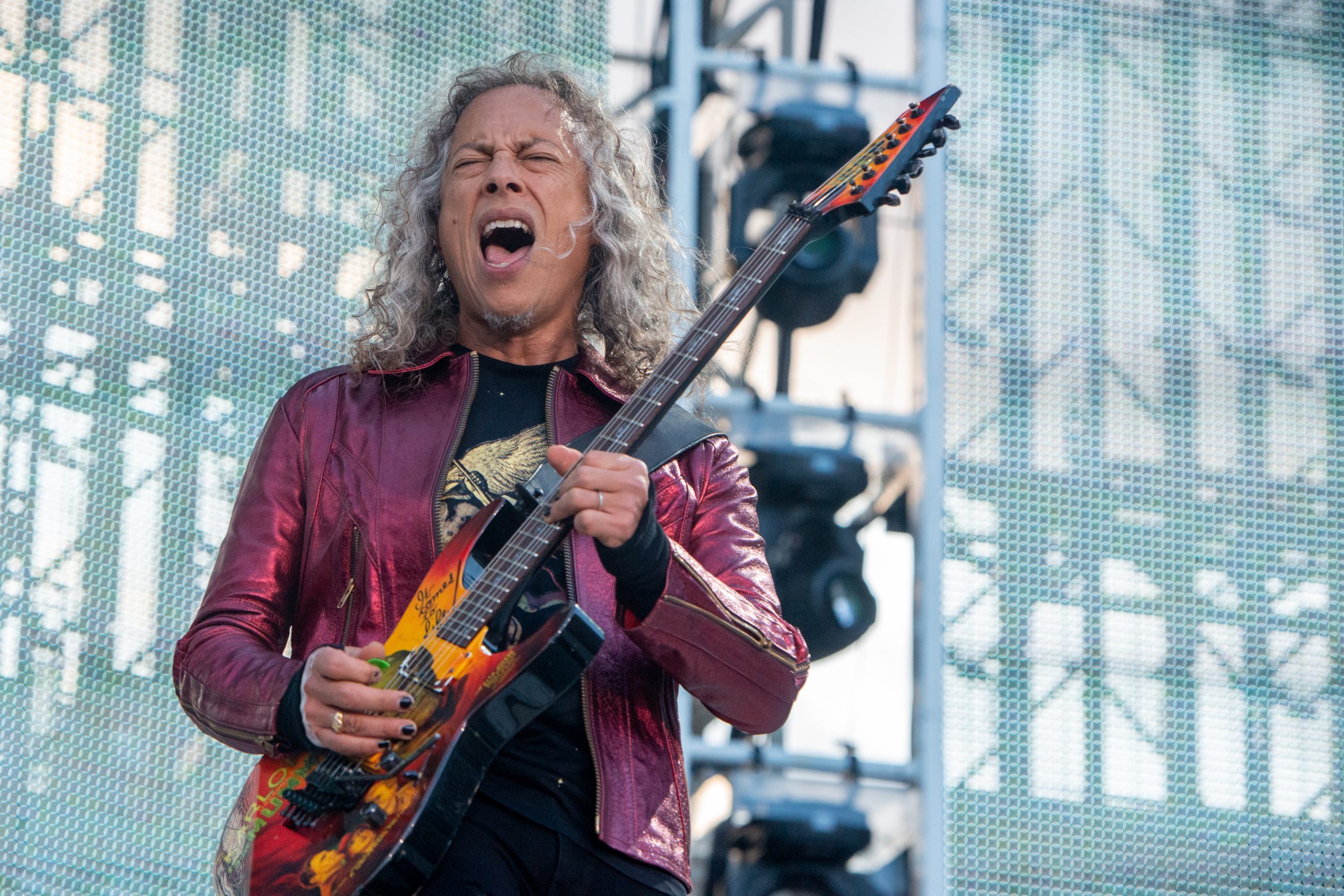 "Me veo tocando con Metallica hasta que ya no pueda": Una entrevista con Kirk Hammett