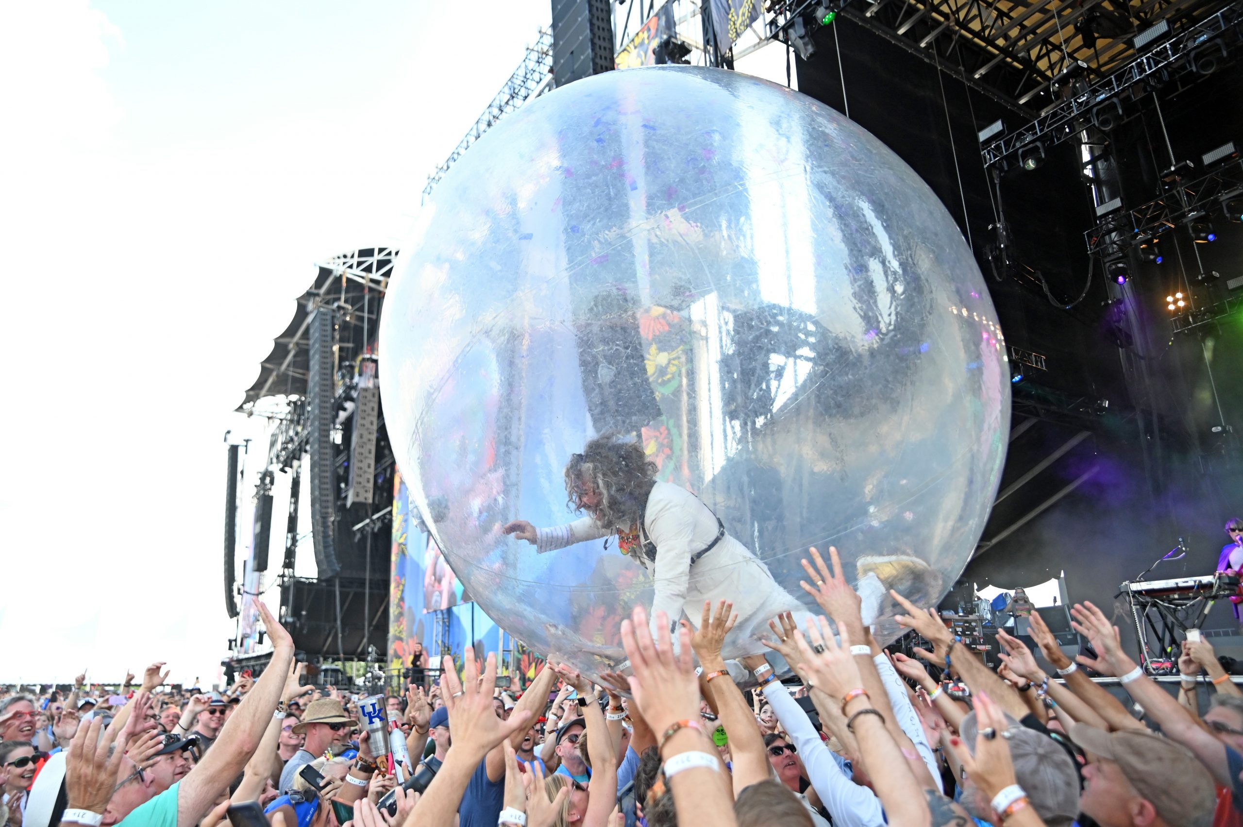 ¡Los conciertos en burbujas de plástico de The Flaming Lips ya son una realidad!